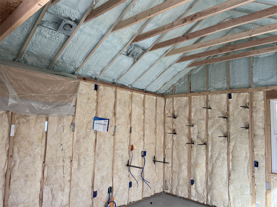 The Risks of DIY Insulation Installation